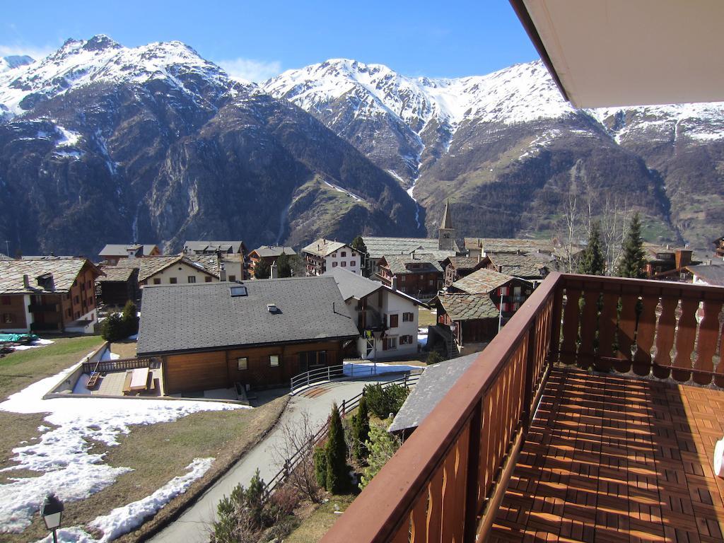 Appartement In 1700M Mit Traumblick Grachen Exterior photo